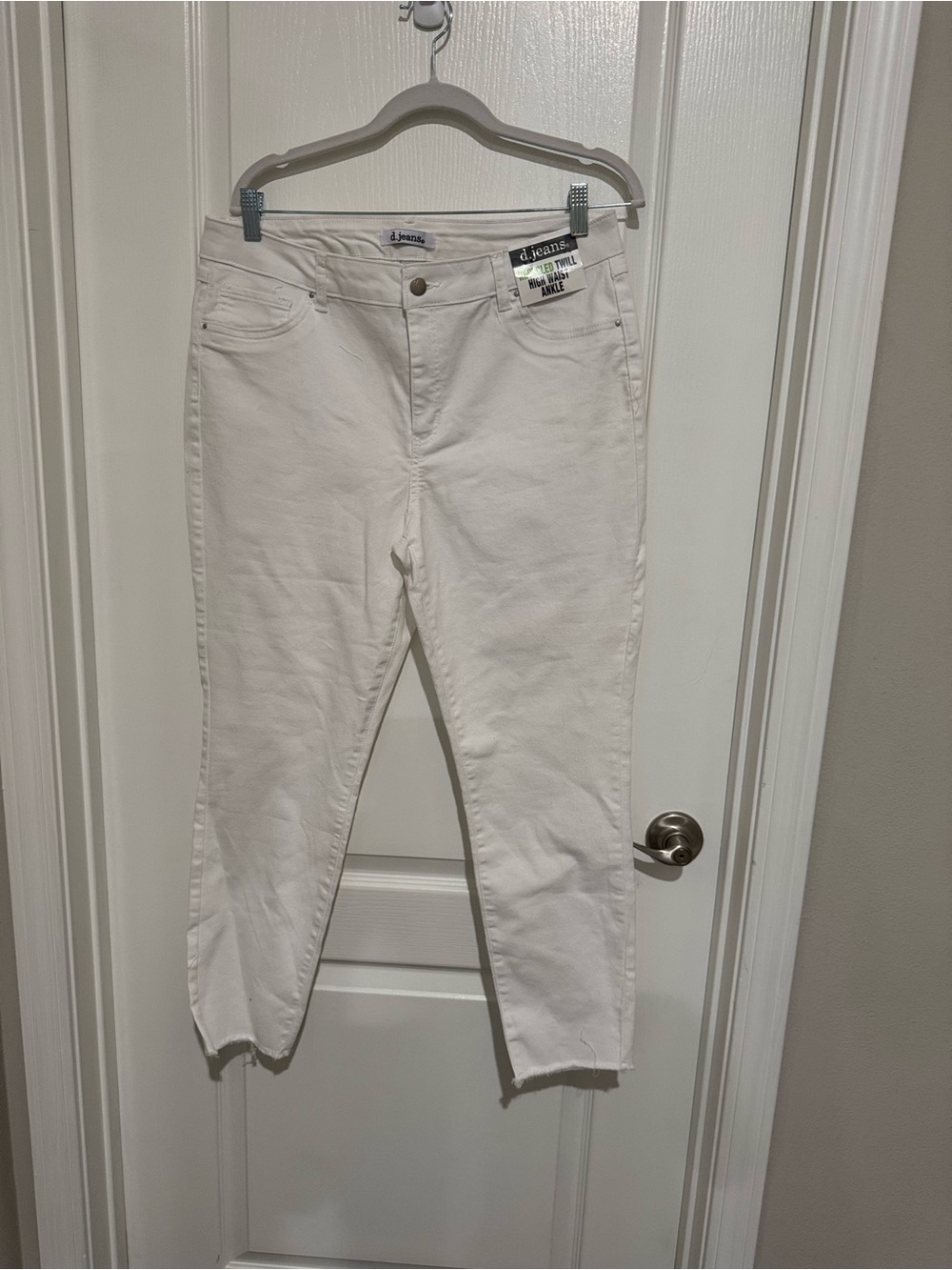 d. jeans White Cropped High-Rise Women's Jeans